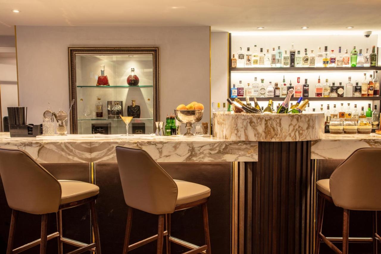 Отель The Roseate Ридинг Экстерьер фото The bar at the 1907