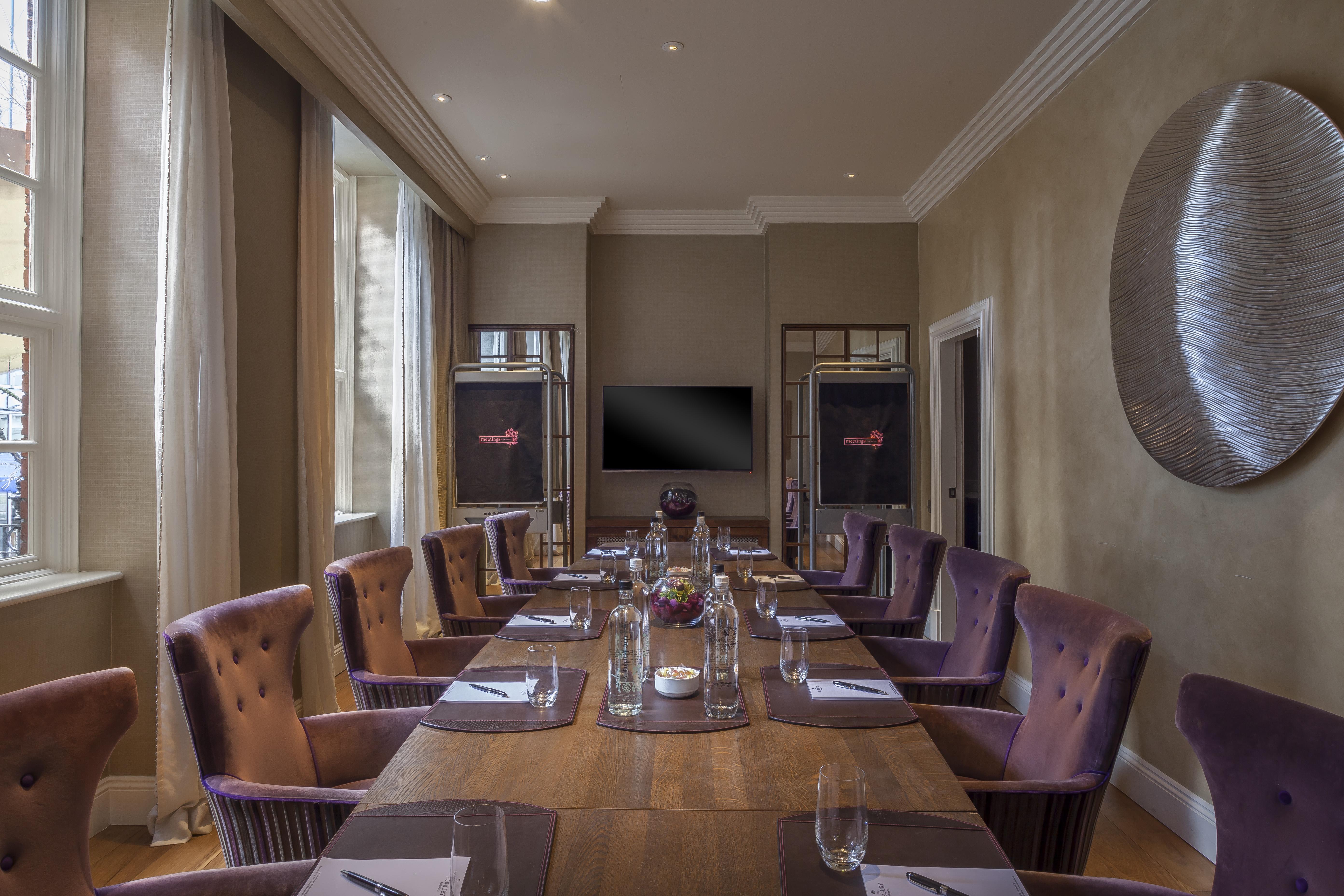 Отель The Roseate Ридинг Экстерьер фото The Boardroom at The Ivy Collection